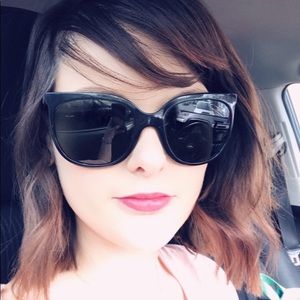 ‼️Final Price Drop‼️Women’s Ray Bans Cats1000